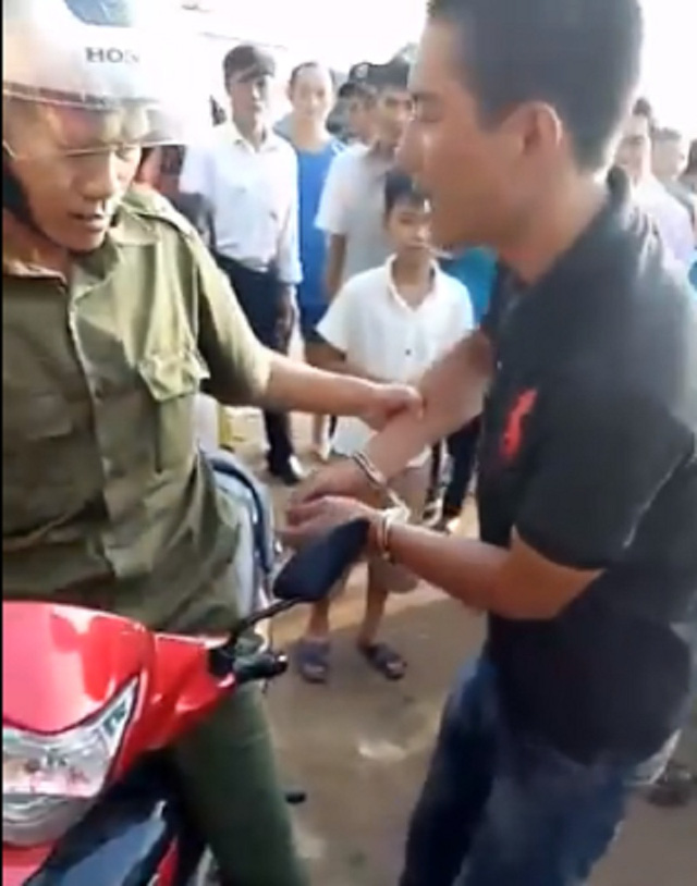 Liên tiếp hành hung người vì nghi bắt cóc: Hậu quả của trò “câu like”?